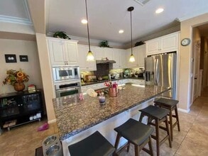 71 Pathway in Irvine, CA - Building Photo - Building Photo