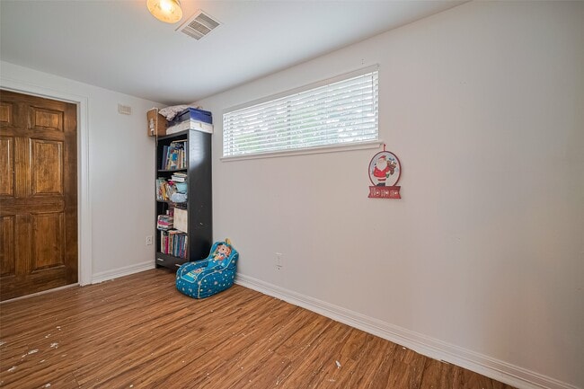 property at 13351 Oak Leaf Ln