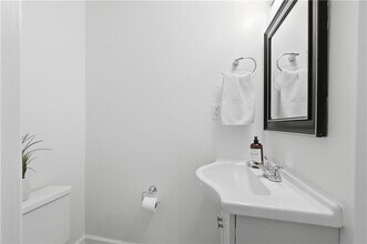 1677 Wynndowne Trail in Smyrna, GA - Building Photo - Building Photo