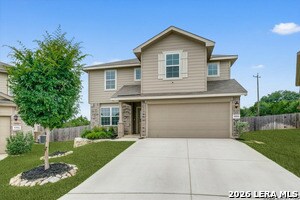4902 Practice Grn in San Antonio, TX - Building Photo