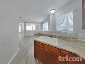 8034 Cavern Hill in San Antonio, TX - Building Photo - Building Photo