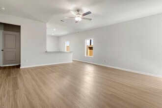 8208 Burnt Orchid Dr in Houston, TX - Building Photo - Building Photo