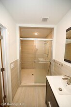 1822 E Glenwood Ave in Philadelphia, PA - Building Photo - Building Photo