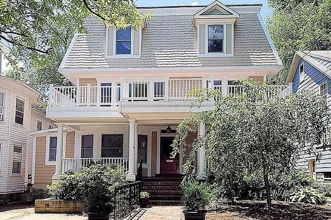 property at 5 Murray Ave