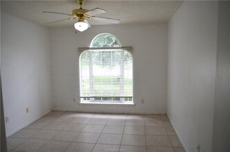 2003 Sandalwood Ln in Bryan, TX - Building Photo - Building Photo
