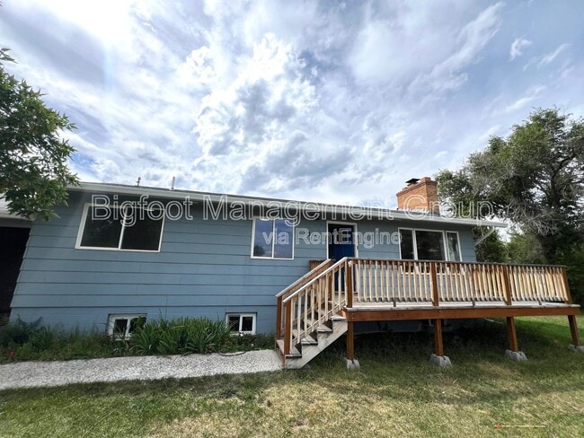 property at 3750 Heather Dr