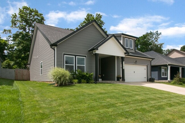 1166 Eagles Nest Ln in Clarksville, TN - Building Photo - Building Photo