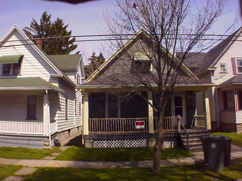 94 Sobieski St-Unit -94 Sobieski St. Front in Rochester, NY - Building Photo