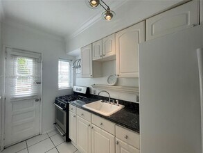 1455 Michigan Ave in Miami Beach, FL - Building Photo - Building Photo