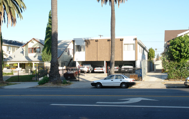 111 S Rampart Blvd in Los Angeles, CA - Building Photo - Building Photo