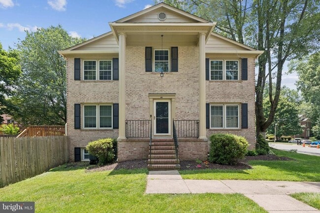 property at 7401 Willshire Hunt Ct