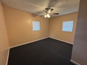 1104 Margot St in La Marque, TX - Building Photo - Building Photo
