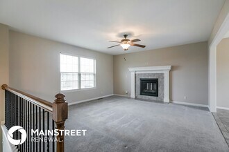 1305 NW High View Dr in Grain Valley, MO - Building Photo - Building Photo