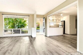 575 Auwina St in Kailua, HI - Building Photo - Building Photo