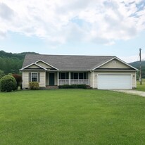 45 Harper Meadow Way in Hendersonville, NC - Building Photo