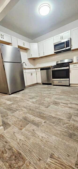 473 Humboldt St in Brooklyn, NY - Building Photo