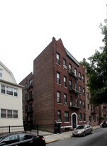 41-57 75th St in Elmhurst, NY - Building Photo