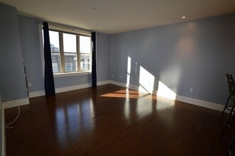 116-128 Rantoul St in Beverly, MA - Building Photo - Building Photo