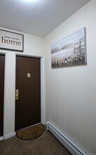 563 Miller Ave in Brooklyn, NY - Building Photo - Building Photo