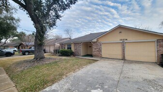 12714 Corning Dr in Houston, TX - Building Photo