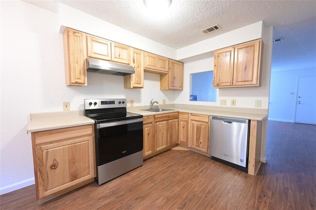 319 W William Cannon Dr in Austin, TX - Building Photo - Building Photo