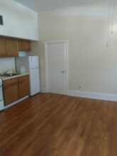 319 N 33rd St-Unit -4 in Philadelphia, PA - Foto de edificio - Building Photo