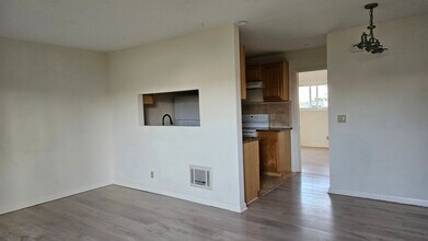 4040 49th St, Unit 6 in San Diego, CA - Building Photo - Building Photo