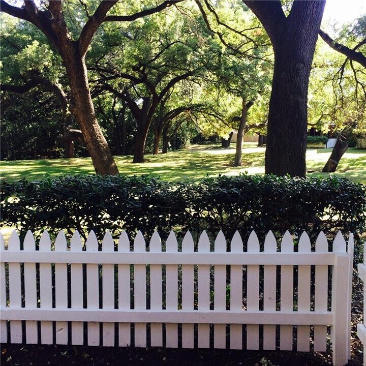 1601 Faro Dr in Austin, TX - Building Photo