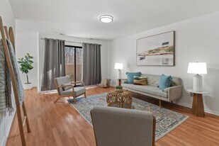 6071 Majors Ln in Columbia, MD - Building Photo