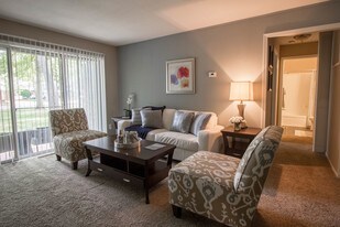 Brockton Apartments For Rent Indianapolis In Summit At Keystone Apartments