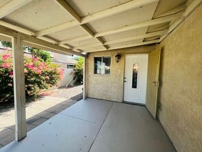 32900 Monte Vista Rd in Cathedral City, CA - Building Photo - Building Photo