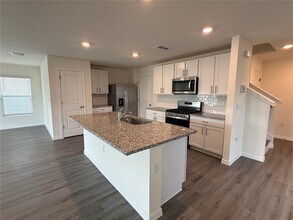 2541 Birney Run in Zephyrhills, FL - Building Photo - Building Photo