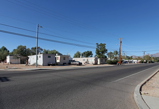 Columbus MHP in Tucson, AZ - Building Photo - Building Photo