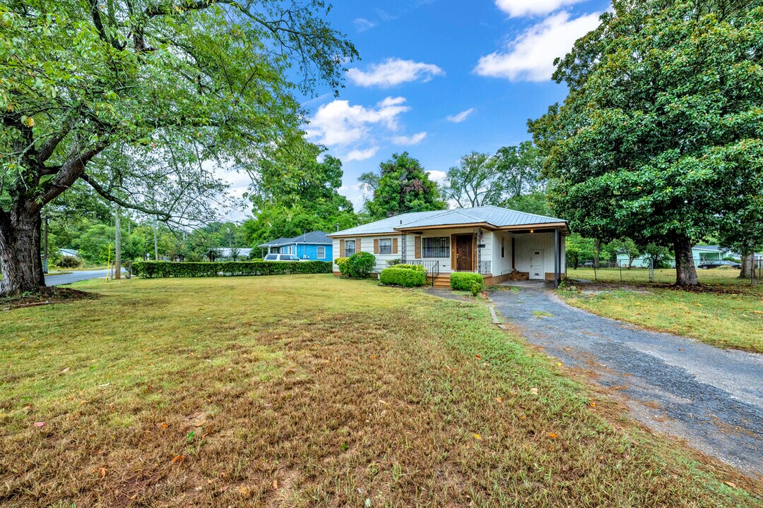 1725 Mims St SW in Birmingham, AL - Building Photo