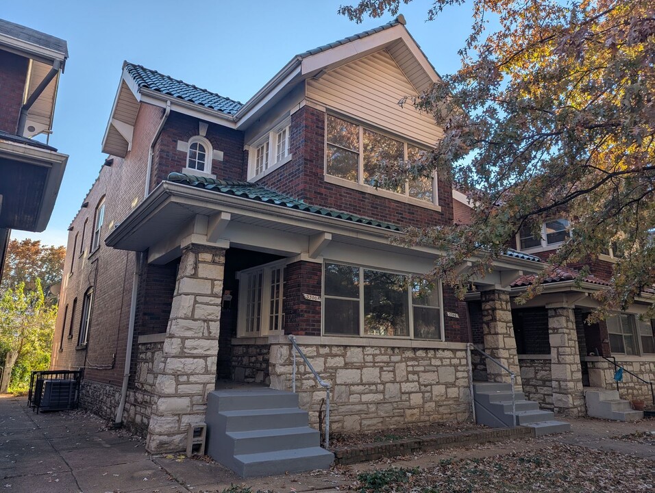 5300 Bancroft Ave in St. Louis, MO - Building Photo