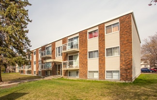 Tiffany Apartments in Edmonton, AB - Building Photo