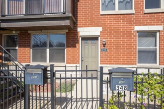 Eastgate Village in Chicago, IL - Building Photo - Building Photo