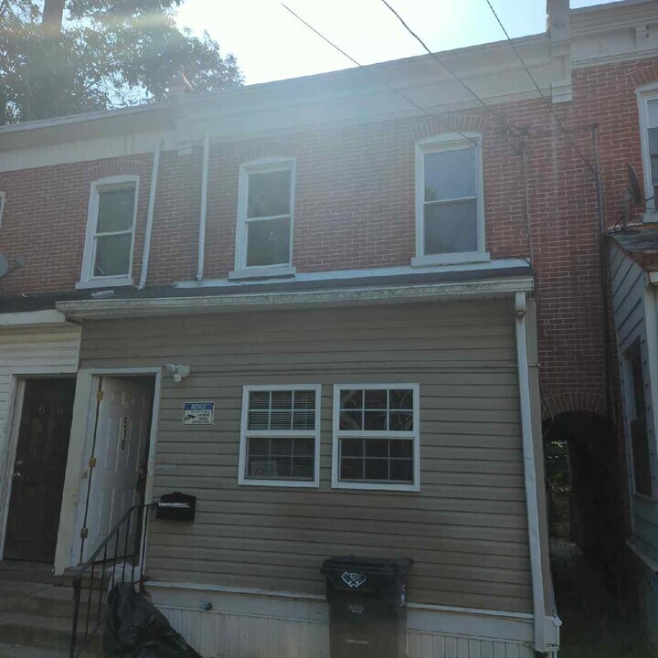 618 S Connell St in Wilmington, DE - Building Photo