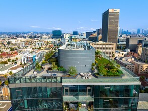 Opus LA in Los Angeles, CA - Foto de edificio - Building Photo