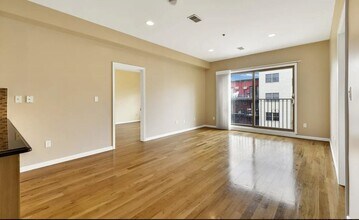 109 Jackson St in Hoboken, NJ - Building Photo - Building Photo