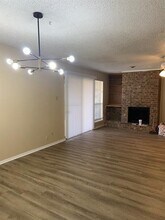806 Redbud Dr in Desoto, TX - Building Photo - Building Photo