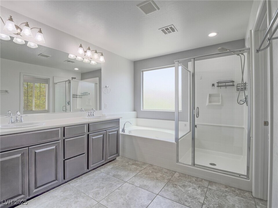 7753 Petite Pillar Ct in Las Vegas, NV - Building Photo
