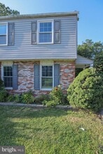 4328 Hallfield Manor Dr in Perry Hall, MD - Building Photo - Building Photo