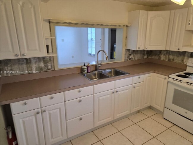 property at 4321 Kirby Loop Rd