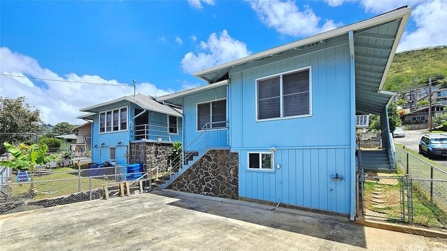 1767 Puowaina Dr in Honolulu, HI - Building Photo - Building Photo