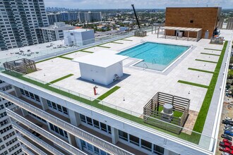 4020 Galt Ocean Dr, Unit 1807 in Fort Lauderdale, FL - Building Photo - Building Photo