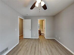 8301 Thomas Ave N in Minneapolis, MN - Building Photo - Building Photo