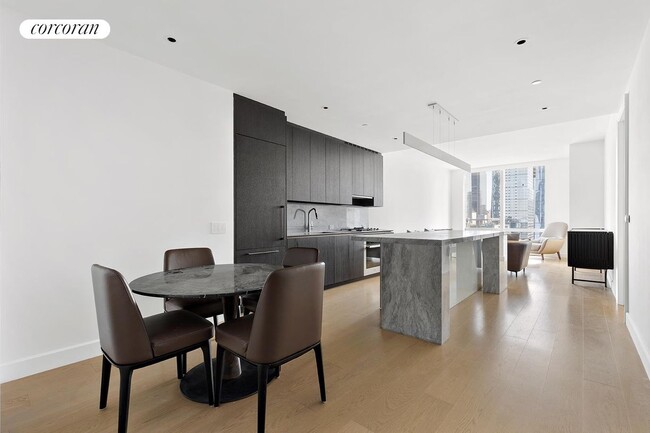 15 Hudson Yards in New York, NY - Building Photo - Building Photo