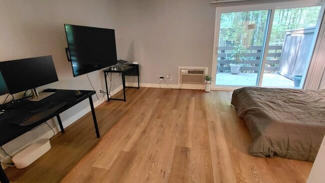 525 S Ardmore Ave, Unit 146 in Los Angeles, CA - Building Photo - Building Photo