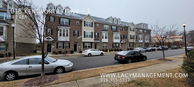 4018 Kentworth Dr in Holly Springs, NC - Building Photo - Building Photo